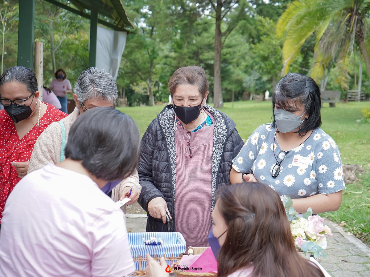 Primer aniversario de Dos&nbsp;Corazones