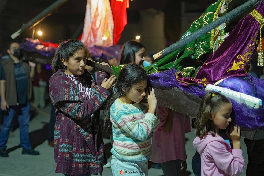 Nuestro Vía Crucis&nbsp;parroquial.