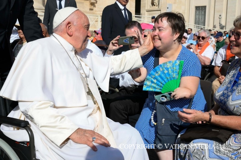 Papa Francisco: «Esta esperanza, esta fraternidad, no debe “volatizarse”, no, al contrario, debe organizarse,&nbsp;concretizarse»
