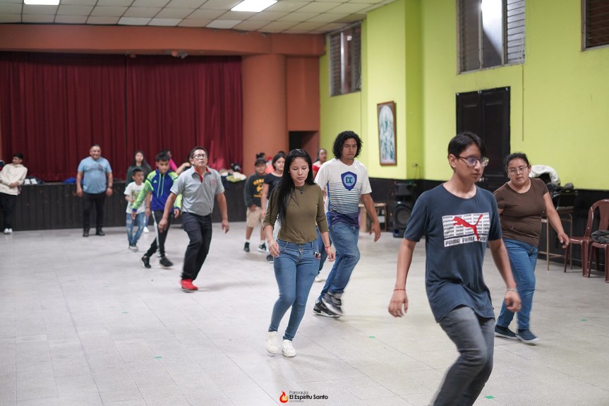 Ensayando para honrar a la&nbsp;Madre