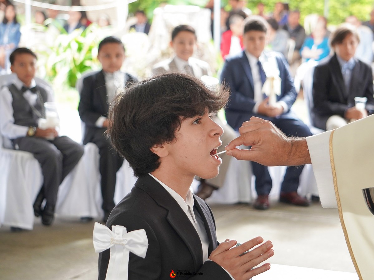 Primeras Comuniones parroquiales