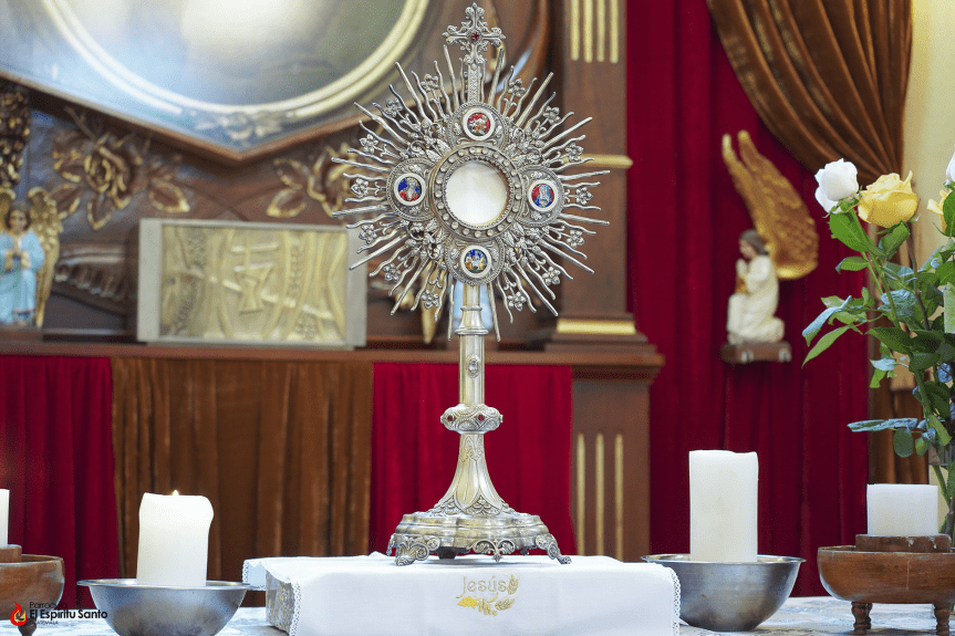 Oración a Jesús en el Santísimo&nbsp;Sacramento