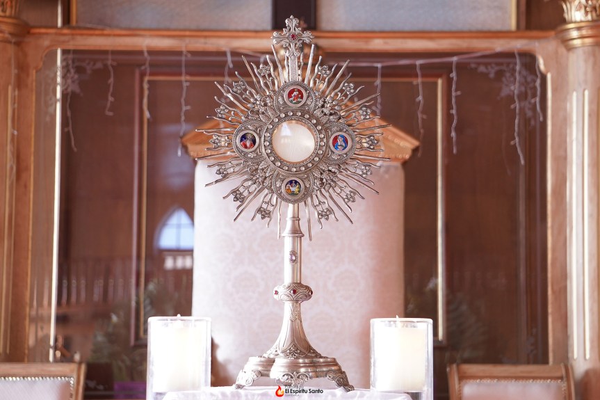 Un jueves en compañía de Jesús&nbsp;Sacramentado.