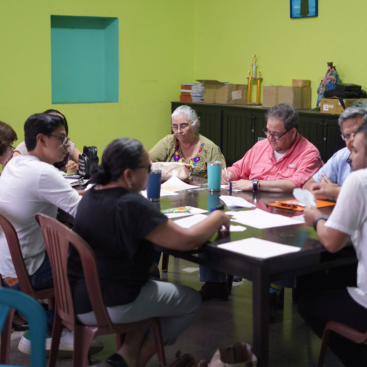 Nuestro equipo de catequistas se&nbsp;capacitan