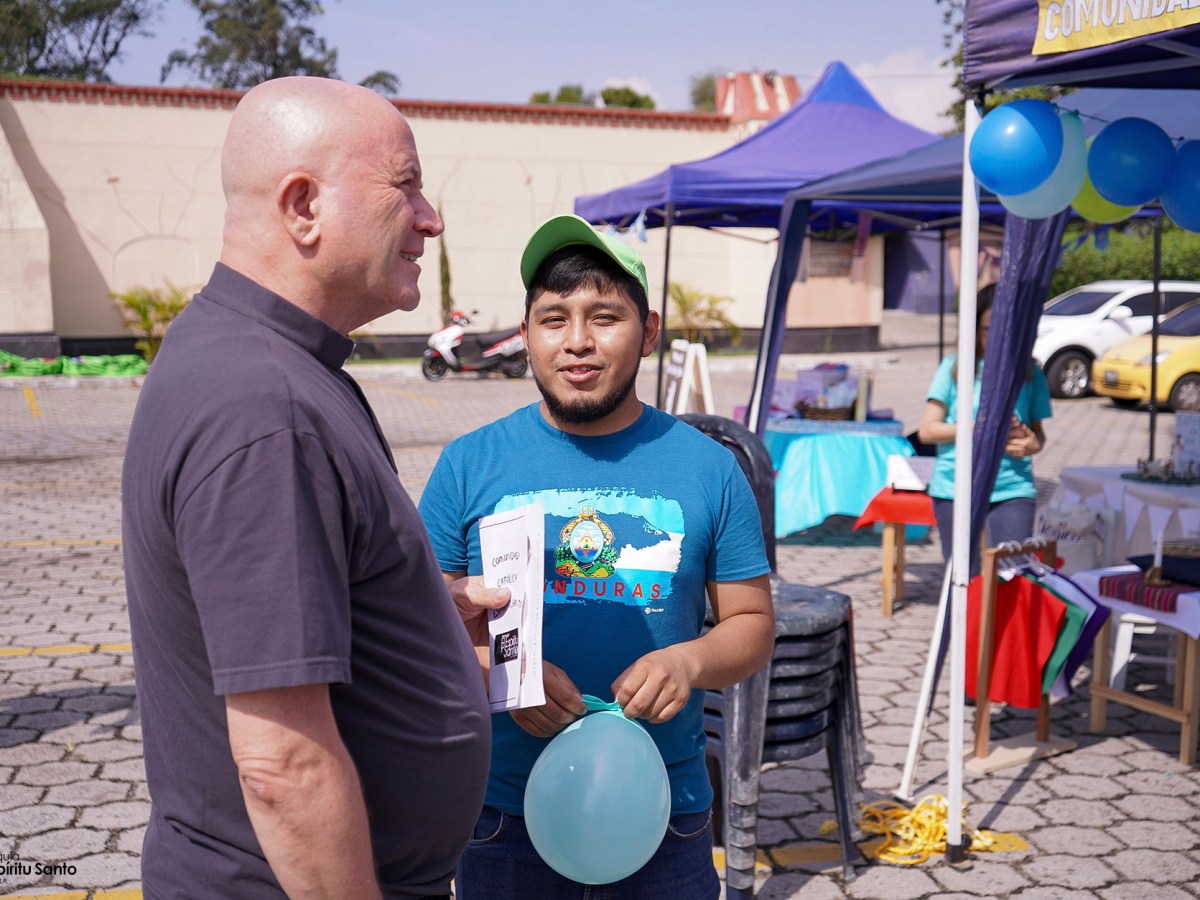 Padre Walter Jara inicia su visita en nuestra&nbsp;Parroquia