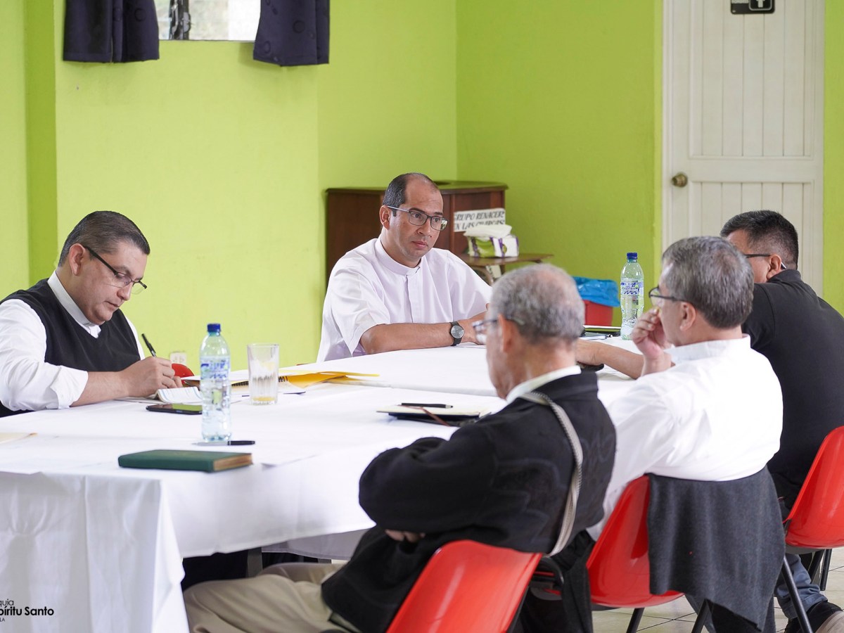 Decanato 4 lleva a cabo su reunión&nbsp;mensual