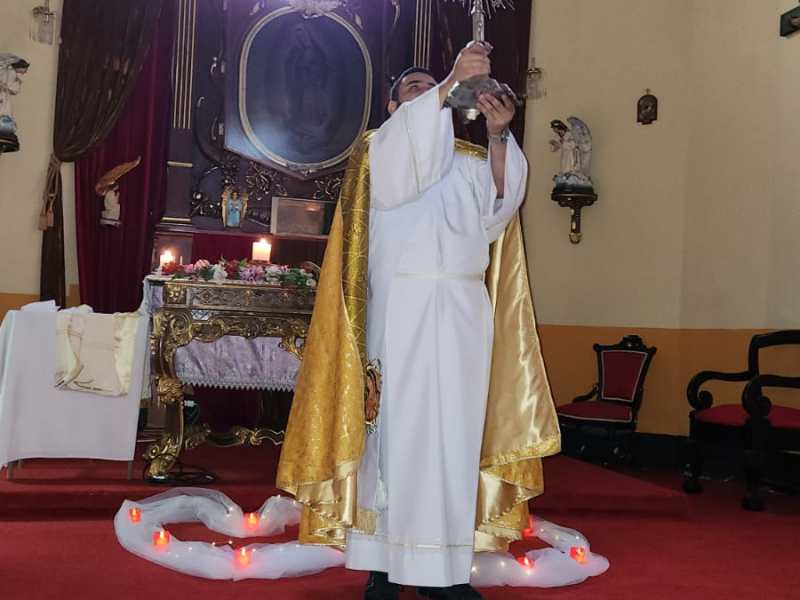 Recargando energías ante Jesús&nbsp;Vivo