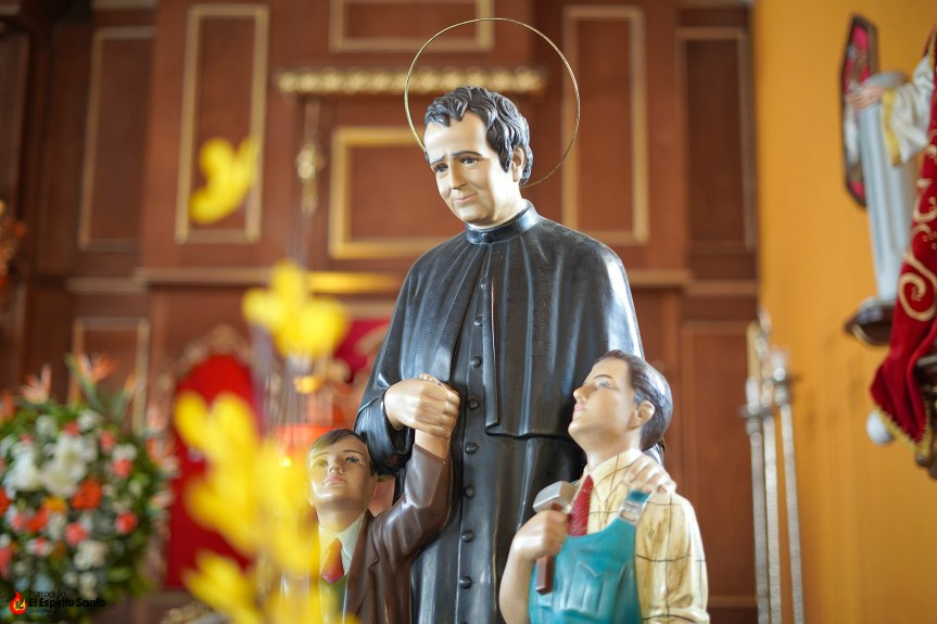 Oración de una madre a Don&nbsp;Bosco