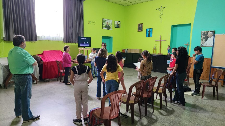 Los niños siguen avanzando en su&nbsp;catequesis