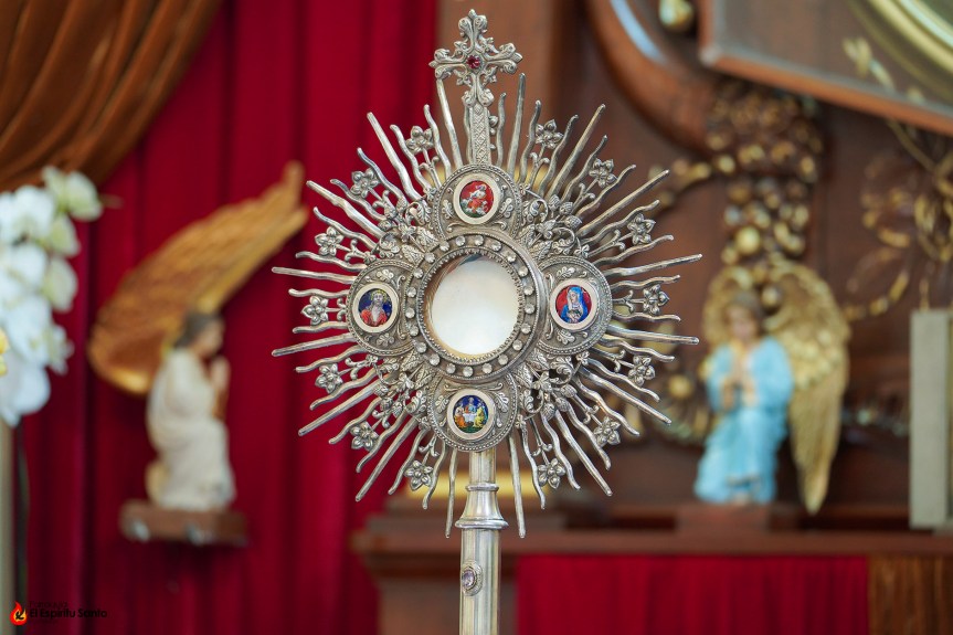 Visita al Santísimo&nbsp;Sacramento