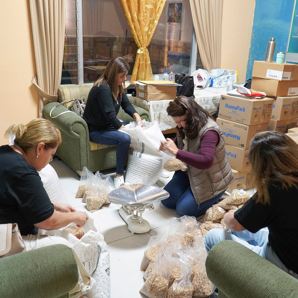 Trabajando juntos por los más&nbsp;necesitados