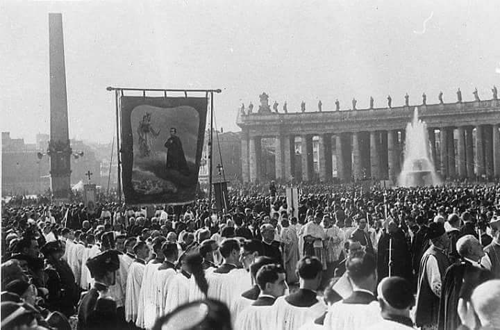 La canonización de Don Bosco en&nbsp;fotografías