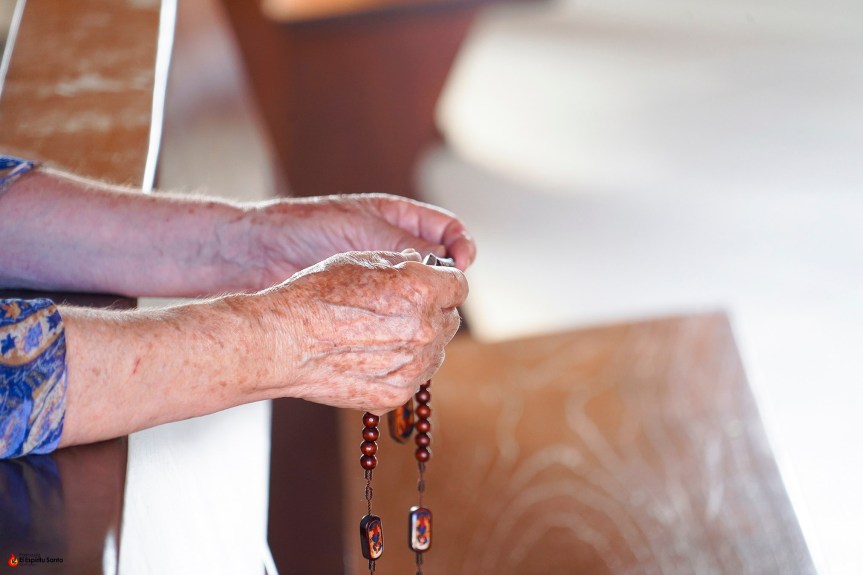 Fomentando el rezo diario del&nbsp;Rosario