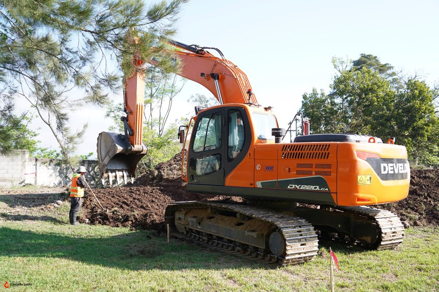Inicia la ampliación del parqueo&nbsp;parroquial