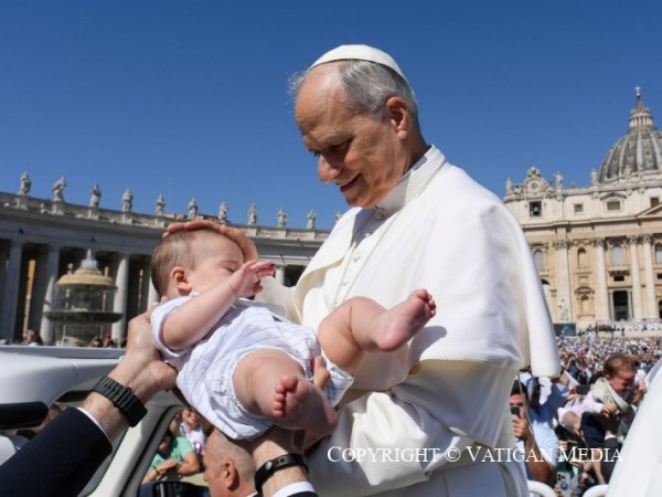 Papa León XIV: «La familia tiene su origen en el amor con que el Creador abraza al mundo&nbsp;creado»