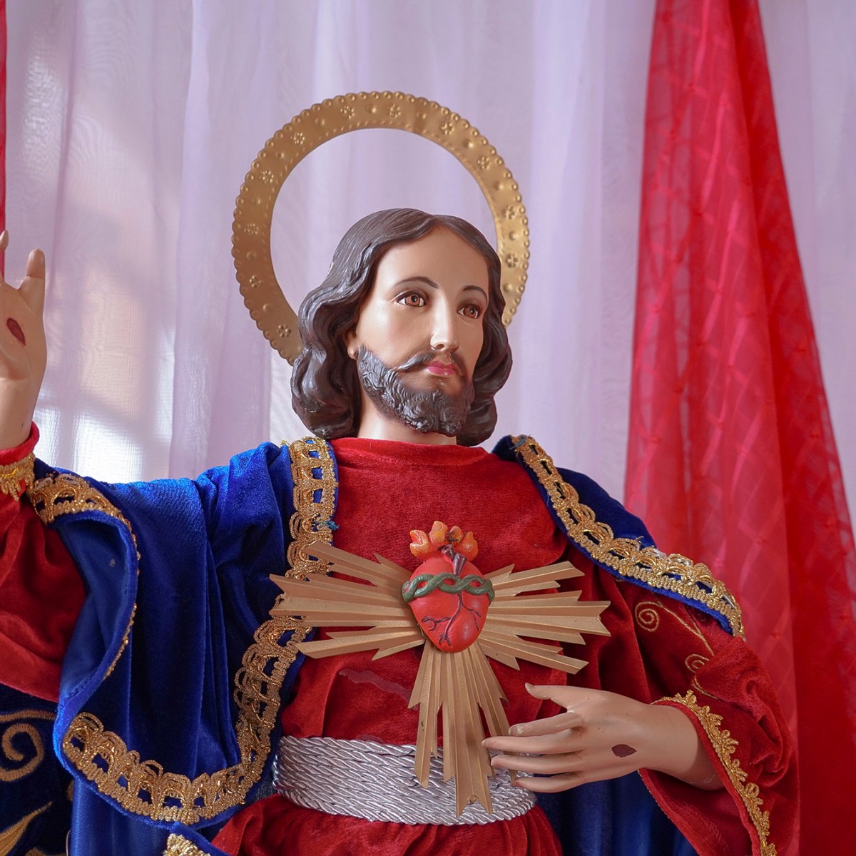 Oración al Sagrado Corazón de Jesús por una grave&nbsp;necesidad