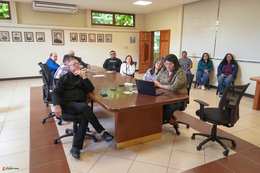 Colaboradores de Casa Inspectorial profundizan en el Sagrado Corazón de Jesús y el Corpus&nbsp;Christi