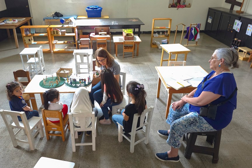 Niños aprenden sobre Jesús en la Catequesis del Buen&nbsp;Pastor