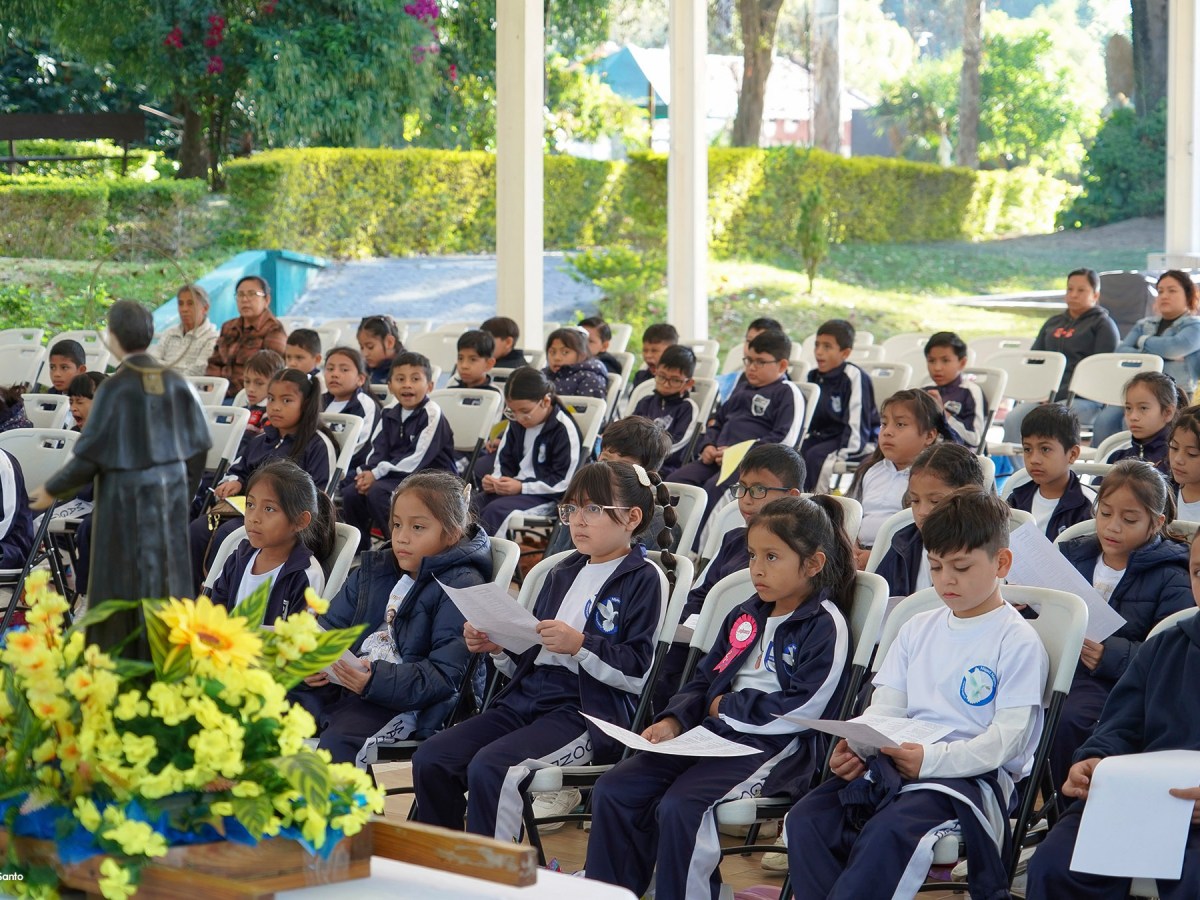 El Miguel Magone celebra a Don&nbsp;Bosco