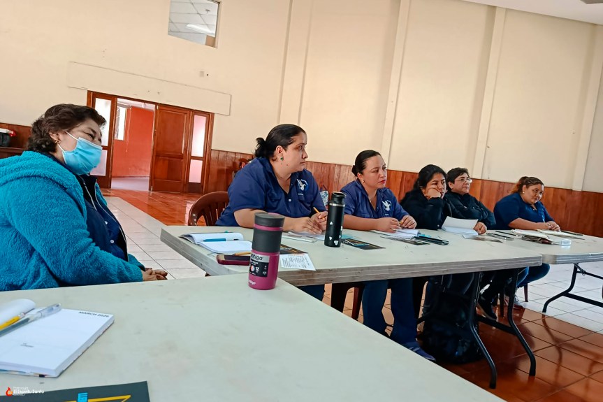 Docentes viven jornada de&nbsp;renovación