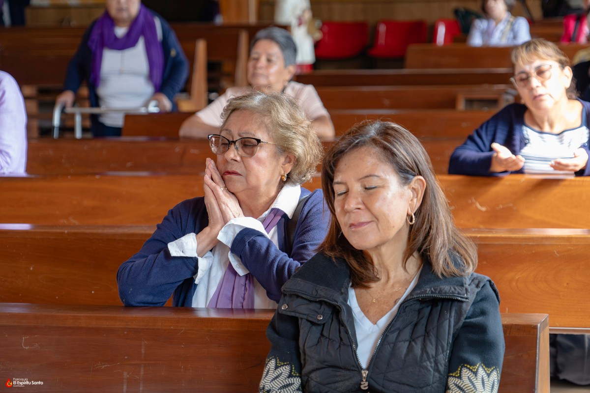 Mañana de adoración que fortalece la&nbsp;fe