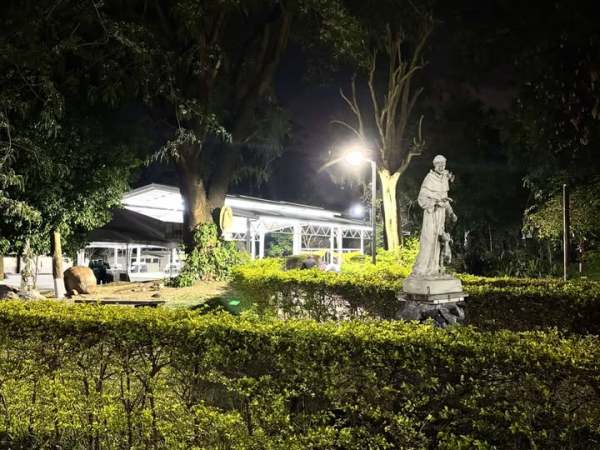 Una mirada nocturna del Salón Campestre de nuestra&nbsp;parroquia