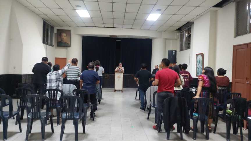 María al pie de la cruz marca la&nbsp;asamblea